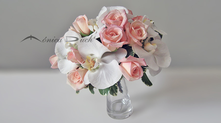 Bouquet OrquÃ­dea y rosas